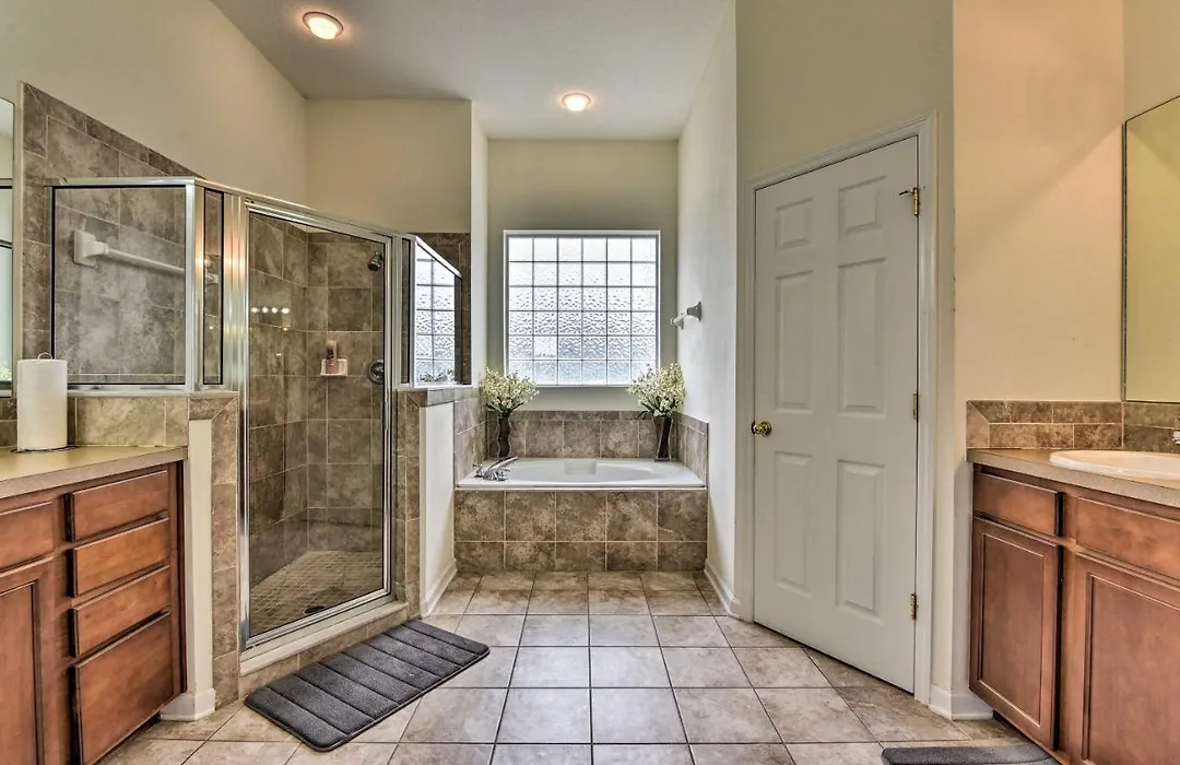 Large Jacksonville Home With Patio, 12 Mi To Downtown-1