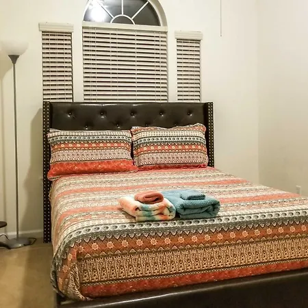 Large Jacksonville Home With Patio, 12 Mi To Downtown-2